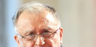 1 Decembrie, ziua de cacat a patriei ion-iliescu