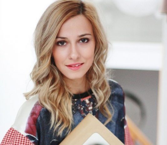 Dana Rogoz va fi mamica