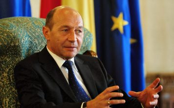 Basescu: “Revizuirea Constitutiei, pas firesc”