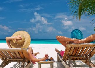 Vacanța ta de vara – de la dormit pe canapeaua necunoscuților, la destinațiile de lux